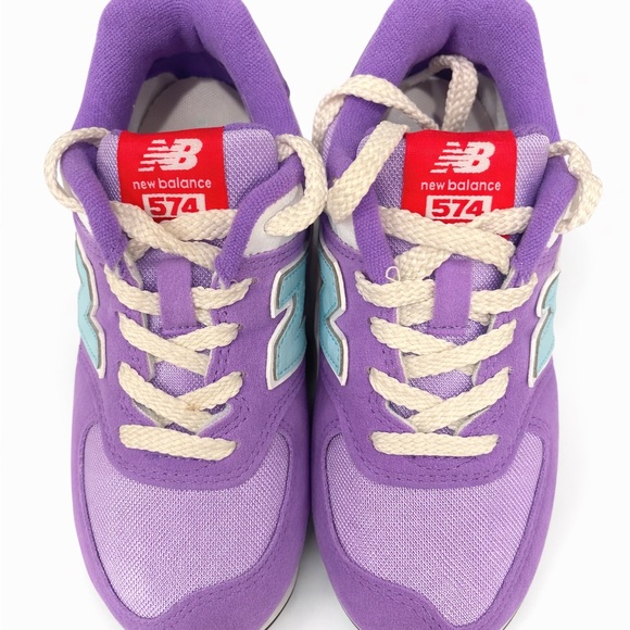 New Balance 574 Kids Size 13 Wide Purple Blue Sneakers PC574HGK with Box - Picture 2 of 8